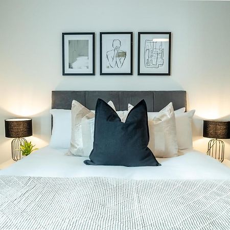 Luxe Apartments Bracknell Near Ascot, Legoland, Windsor, Lexicon - Free Parking & Gym Buitenkant foto