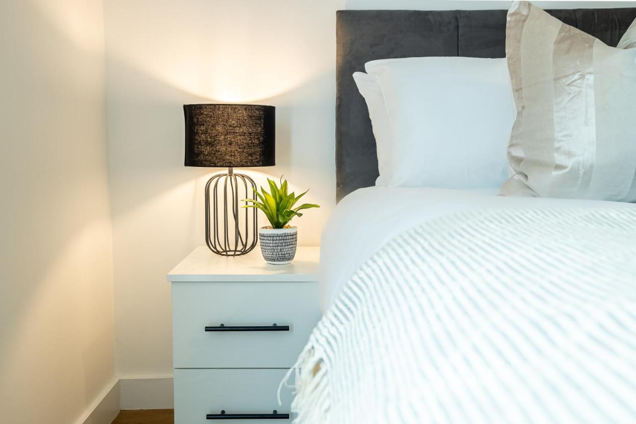Luxe Apartments Bracknell Near Ascot, Legoland, Windsor, Lexicon - Free Parking & Gym Buitenkant foto