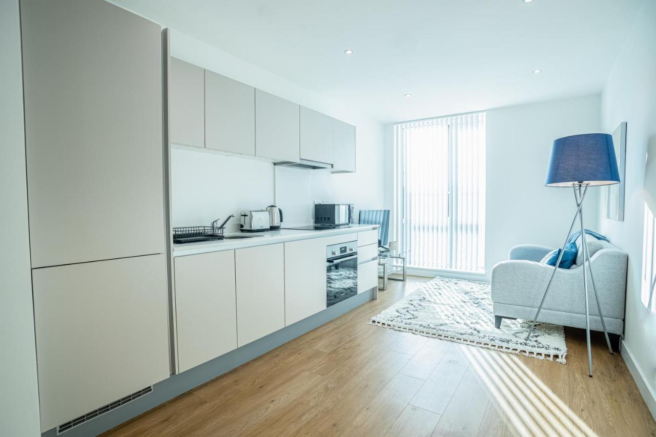 Luxe Apartments Bracknell Near Ascot, Legoland, Windsor, Lexicon - Free Parking & Gym Buitenkant foto